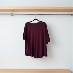 Elegant Burgundy Short Sleeve blouse with cutout in back size XL